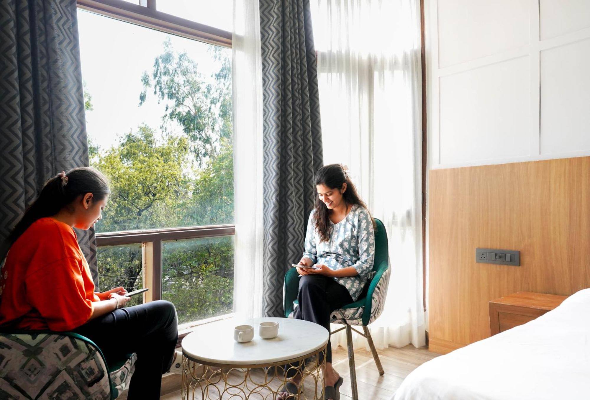 Hide-In Hostel Delhi Ню Делхи Екстериор снимка