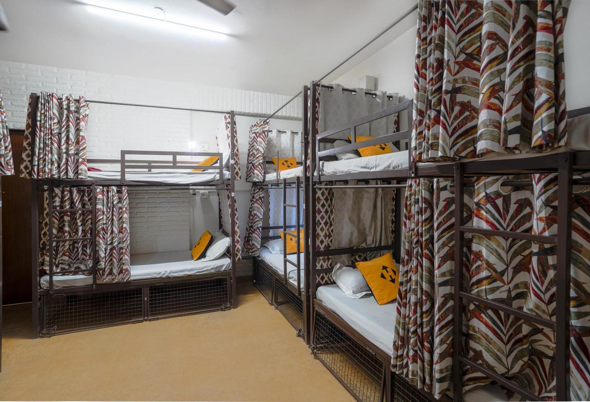 Hide-In Hostel Delhi Ню Делхи Екстериор снимка